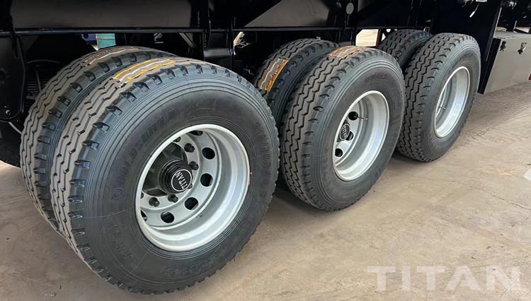 ジンバブエで販売されている60トンフェンスカーゴトラックセミトレーラー