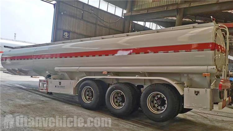 トリニダード・トバゴで販売中の40000 Lガソリンタンカートレーラー